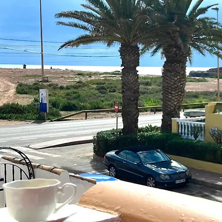 Bruno Sea View 公寓